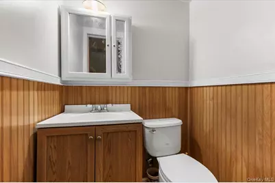 161-21 84th Avenue, Jamaica, NY 11432 - Photo 16