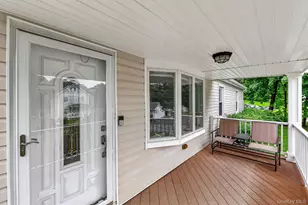 8 Durrin Ave, Cortlandt Manor, NY 10567 - Photo 4