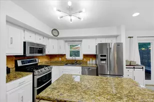 159 Locust Ave, Cortlandt Manor, NY 10567 - Photo 16