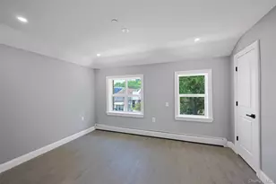 842 E 225th St, Bronx, NY 10466 - Photo 12