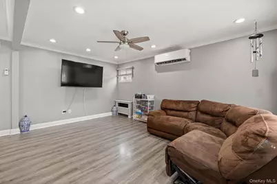 2383 Riverside Drive, Wantagh, NY 11793 - Photo 10