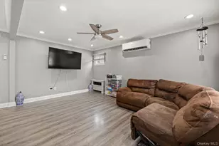 2383 Riverside Dr, Wantagh, NY 11793 - Photo 10