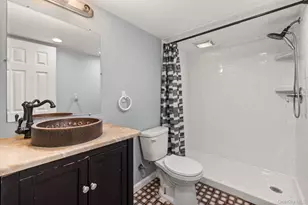 2383 Riverside Dr, Wantagh, NY 11793 - Photo 24