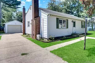 100 Lincoln Dr, Mastic Beach, NY 11951 - Photo 2