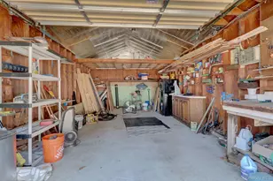 100 Lincoln Dr, Mastic Beach, NY 11951 - Photo 24
