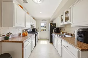 88 E Valley Stream Blvd, Valley Stream, NY 11580 - Photo 8