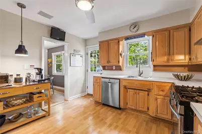 1185 Weaver Street, New Rochelle, NY 10804 - Photo 8
