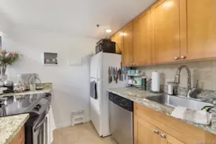 2409 Villa at the Woods, Peekskill, NY 10566 - Photo 18