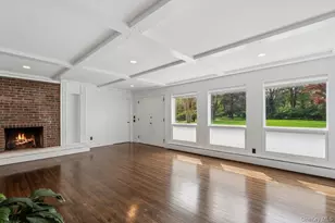 19 Frost Creek Dr, Locust Valley, NY 11560 - Photo 12