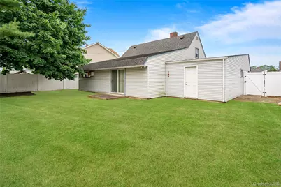 30 Bent Lane, Levittown, NY 11756 - Photo 16