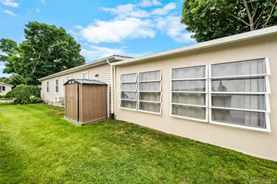 16 Dogwood Lane, Manorville, NY 11949 - Photo 20