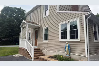 17 Degarmo Road, Poughkeepsie, NY 12603 - Photo 2