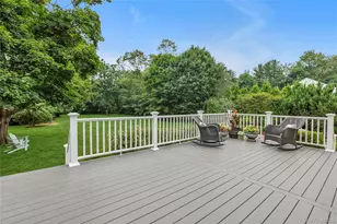 16 Makanna Dr, Huntington, NY 11743 - Photo 26