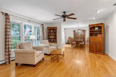 16 Makanna Drive, Huntington, NY 11743 - Photo 14