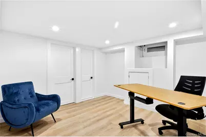 12 Smull Place, Port Washington, NY 11050 - Photo 20