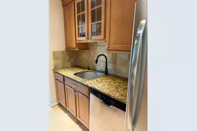 301 Town Hill Road, Nanuet, NY 10954 - Photo 2
