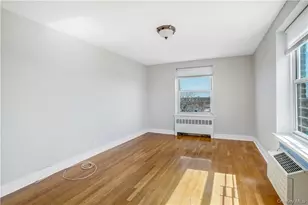730 Pelham Rd, New Rochelle, NY 10805 - Photo 10