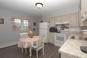 12 Acorn St, Ronkonkoma, NY 11779 - Photo 6