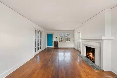 310 W 263rd Street, Bronx, NY 10471 - Photo 4