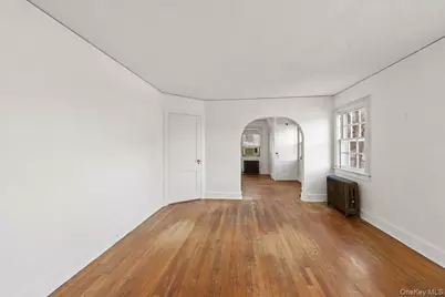 310 W 263rd Street, Bronx, NY 10471 - Photo 6