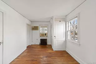 310 W 263rd St, Bronx, NY 10471 - Photo 10