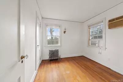 310 W 263rd Street, Bronx, NY 10471 - Photo 8
