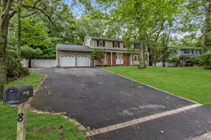 8 Julia Cir, East Setauket, NY 11733 - Photo 26