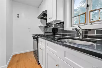 224-01 Hillside Avenue #Upper, Queens Village, NY 11427 - Photo 12