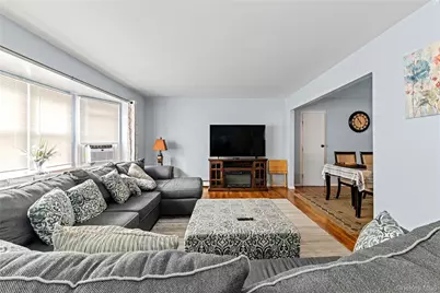 174 S Long Beach Road, Rockville Centre, NY 11570 - Photo 8