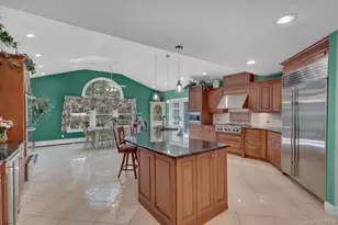 15 Stillwater Rd, Saint James, NY 11780 - Photo 10