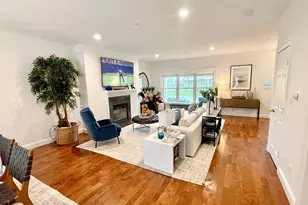 22 Gianna Ct, Southampton, NY 11968 - Photo 2