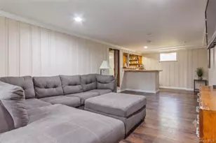 469 Chester St, Uniondale, NY 11553 - Photo 30