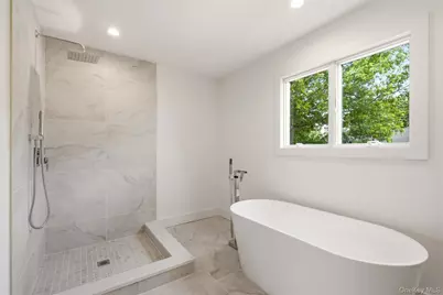 16 Otsego Place, Jericho, NY 11753 - Photo 36