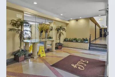 118-60 Metropolitan Avenue #1A, Kew Gardens, NY 11415 - Photo 4