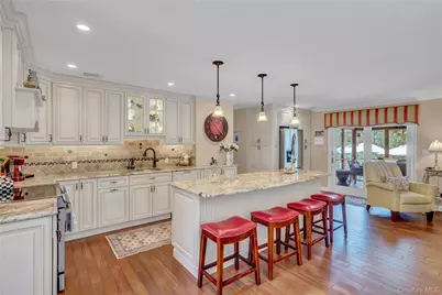 9 Ernest Court, Kings Park, NY 11754 - Photo 12