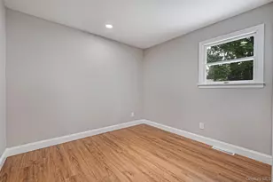 1440 Lombardy Blvd, Bay Shore, NY 11706 - Photo 14
