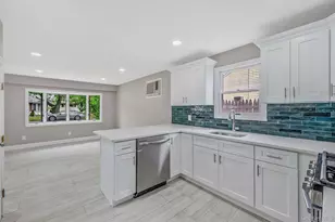 1440 Lombardy Blvd, Bay Shore, NY 11706 - Photo 8
