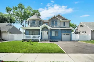 2245 Plum Tree Road N, Westbury, NY 11590 - Photo 2