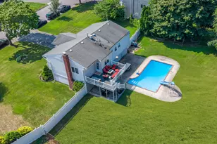 40 Peppermint Rd, Commack, NY 11725 - Photo 30