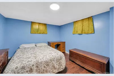 186 W 4th Street, Deer Park, NY 11729 - Photo 20