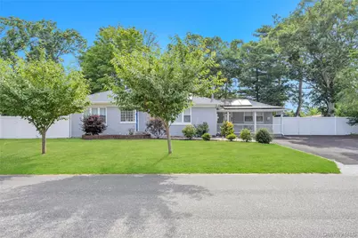 186 W 4th Street, Deer Park, NY 11729 - Photo 28