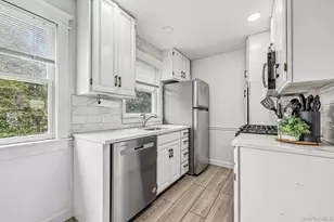 18 Miller Terrace, White Plains, NY 10607 - Photo 8