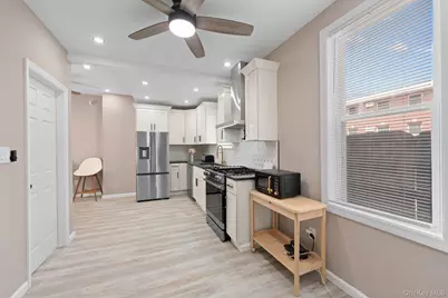 325 Newman Avenue, Bronx, NY 10473 - Photo 12