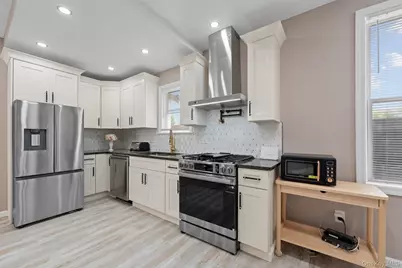 325 Newman Avenue, Bronx, NY 10473 - Photo 16
