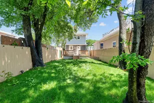 325 Newman Ave, Bronx, NY 10473 - Photo 44