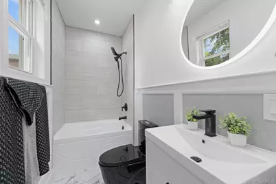 325 Newman Avenue, Bronx, NY 10473 - Photo 20
