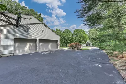 5 Zeck Court, Suffern, NY 10901 - Photo 4