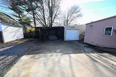 308 Jericho Turnpike, New Hyde Park, NY 11040 - Photo 10