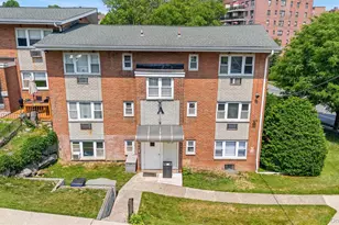 665 Pelham Rd, New Rochelle, NY 10805 - Photo 2