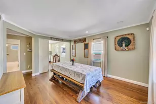 11 Irving Pl, Islip Terrace, NY 11752 - Photo 4